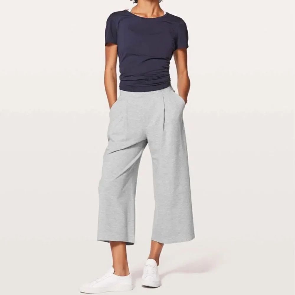 Lululemon Can You Feel The Pleat Crop *21"